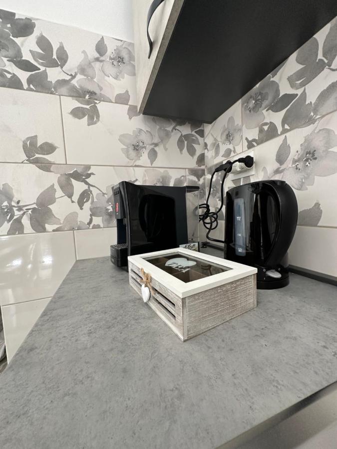 Di Pavia Apartment Palermo Bagian luar foto