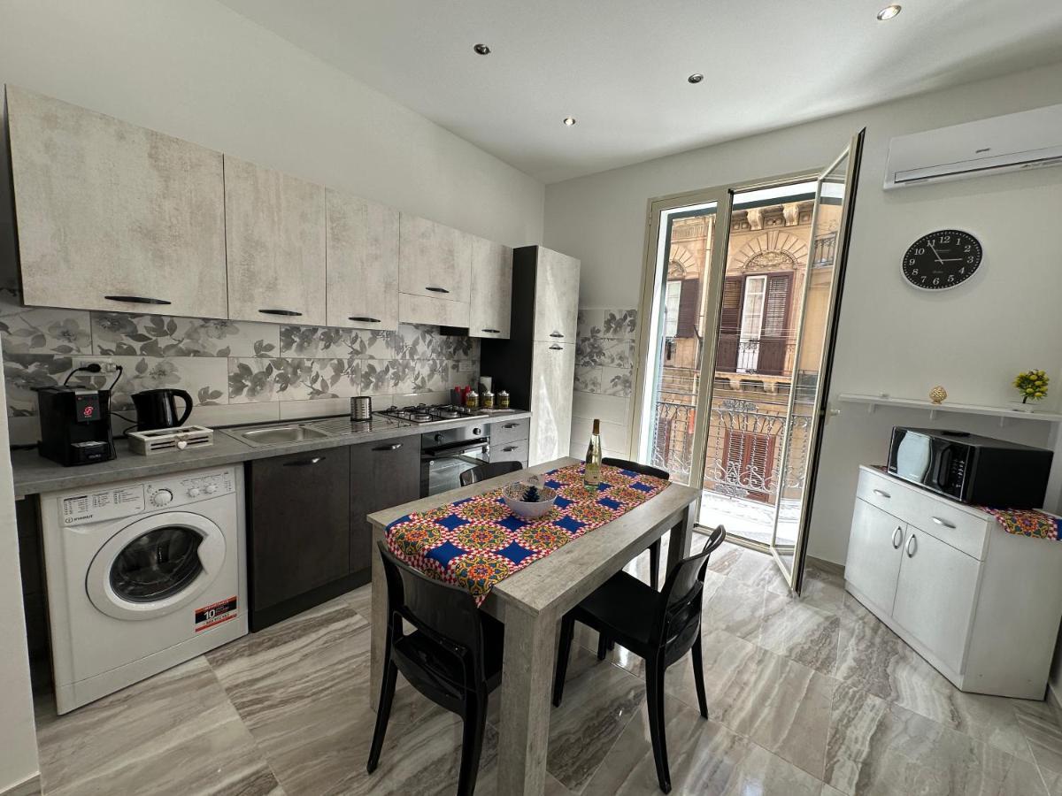 Di Pavia Apartment Palermo Bagian luar foto
