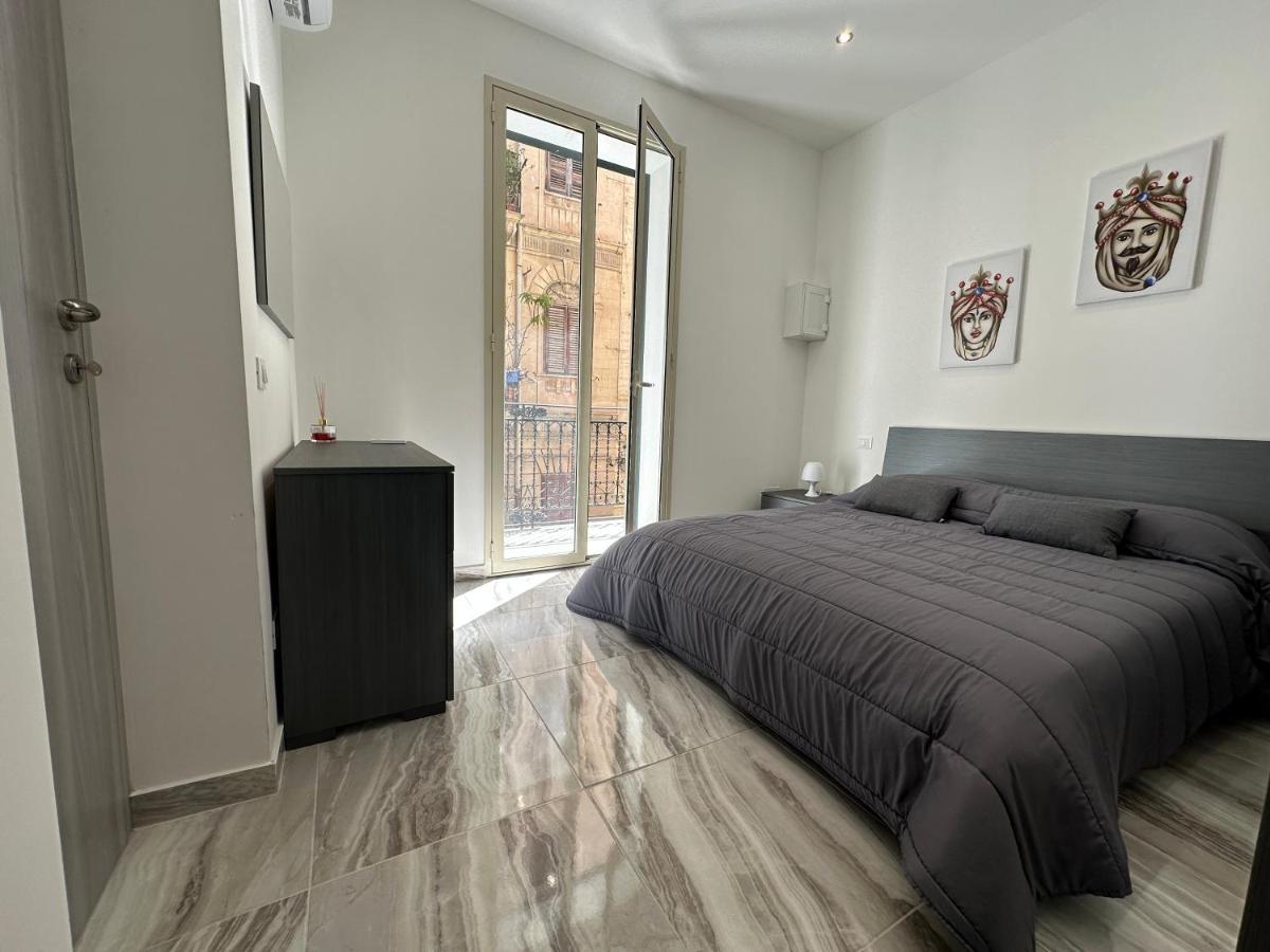 Di Pavia Apartment Palermo Bagian luar foto