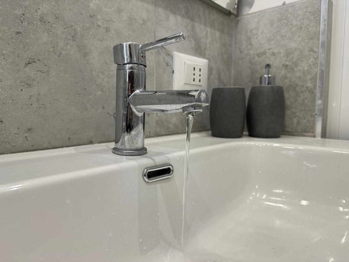 Di Pavia Apartment Palermo Bagian luar foto